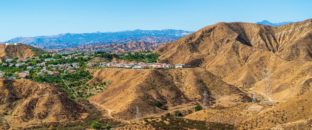 California Santa Clarita Mountains Homes - Personal Injury Attorney